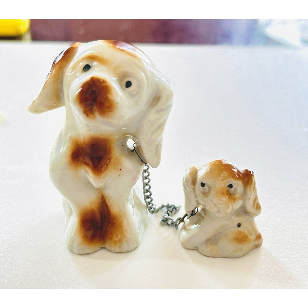 Vintage Ceramic Porcelain Figurine Spaniel Dog w/ Puppy On Chain
